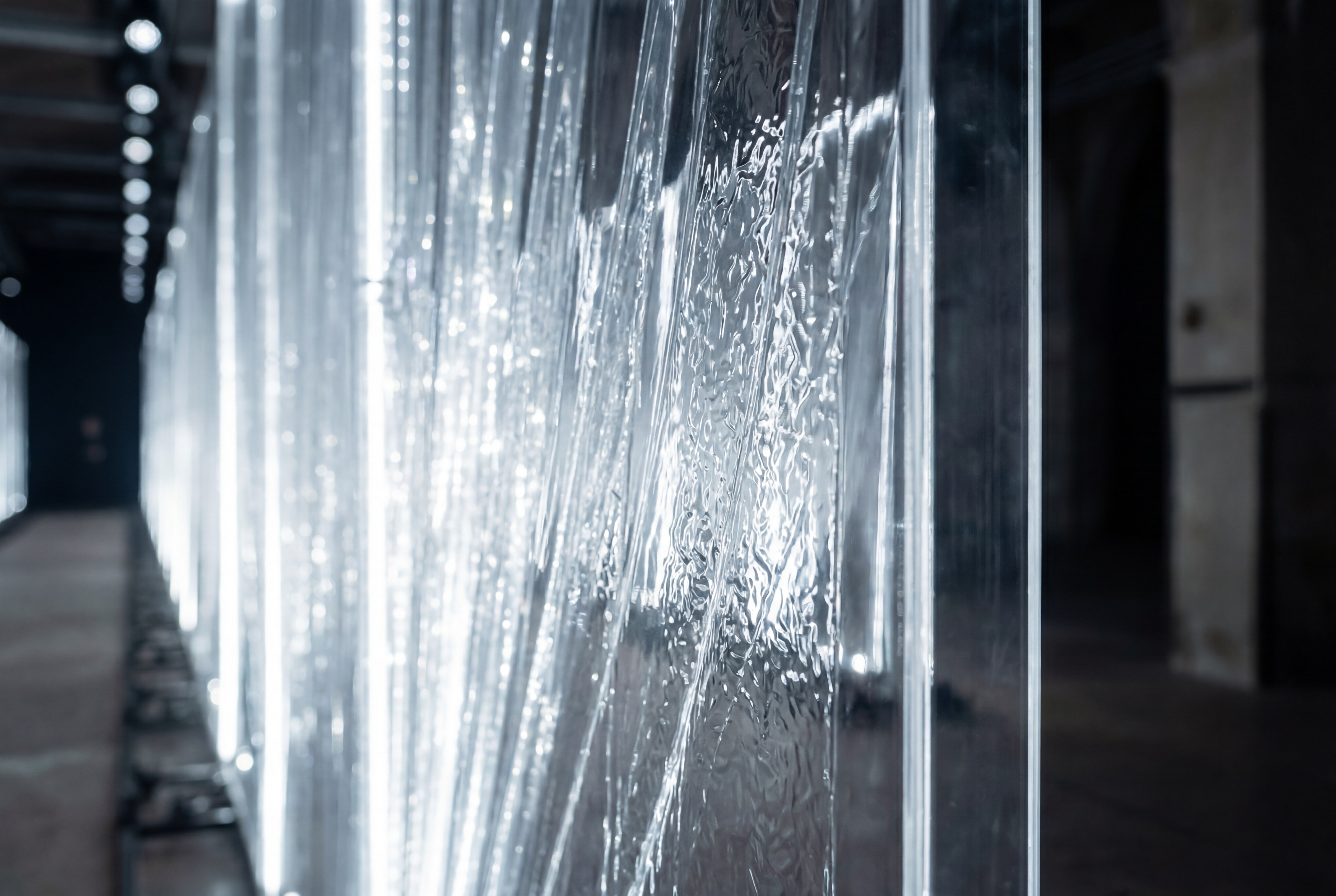 Kinetic Runway Environment — Paris Fashion Week — kinetic environments execution environment